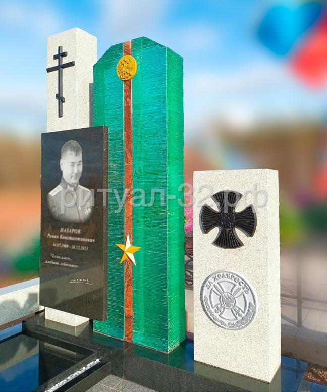 Pamyatniki-na-mogilu-soldatu-SVO